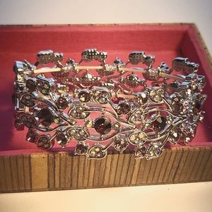 Purple pink and white swarovski crystal stretch bracelet.